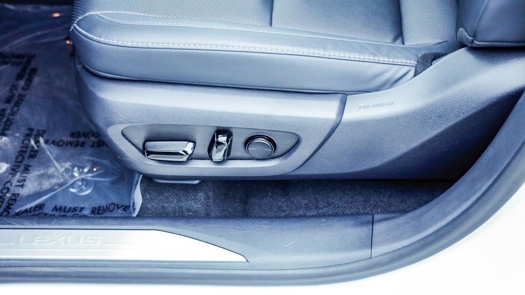 Used 2024 Lexus RX 350 350 w/ Technology Package image 26