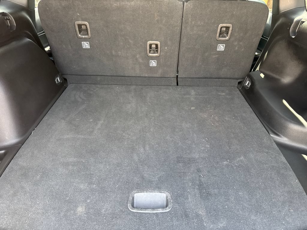 Used 2024 Jeep Grand Cherokee Altitude RWD image 10