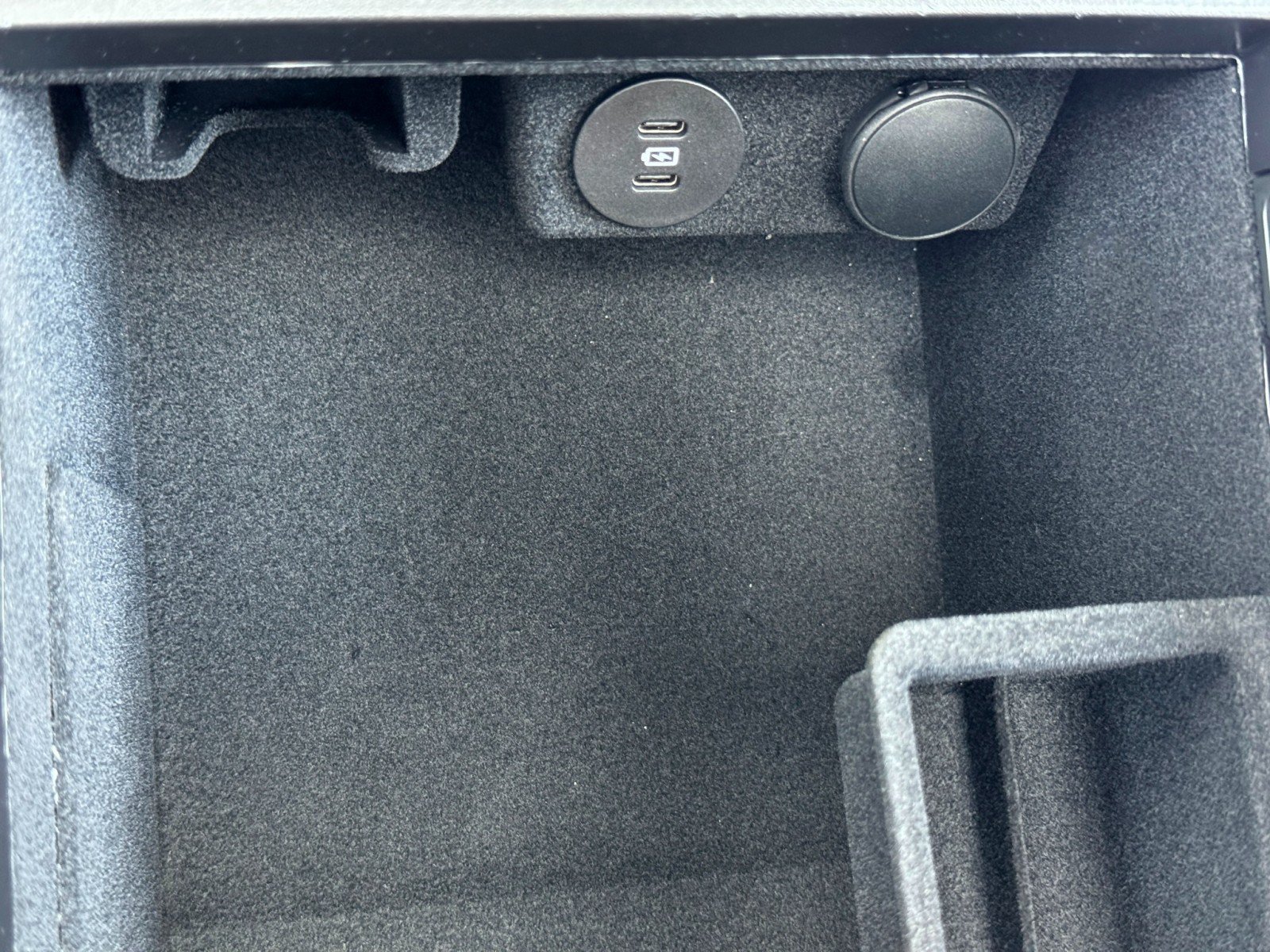 Used 2026 Lincoln Aviator AWD image 33