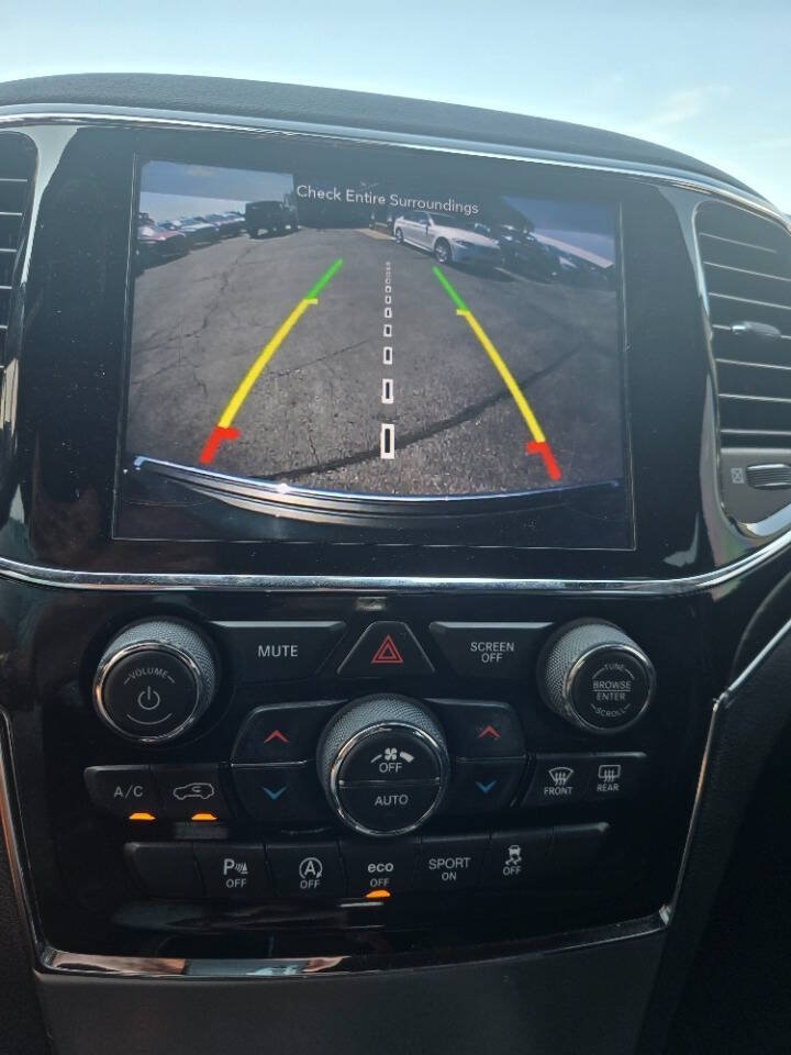 Used 2019 Jeep Grand Cherokee Limited AWD/4WD image 25