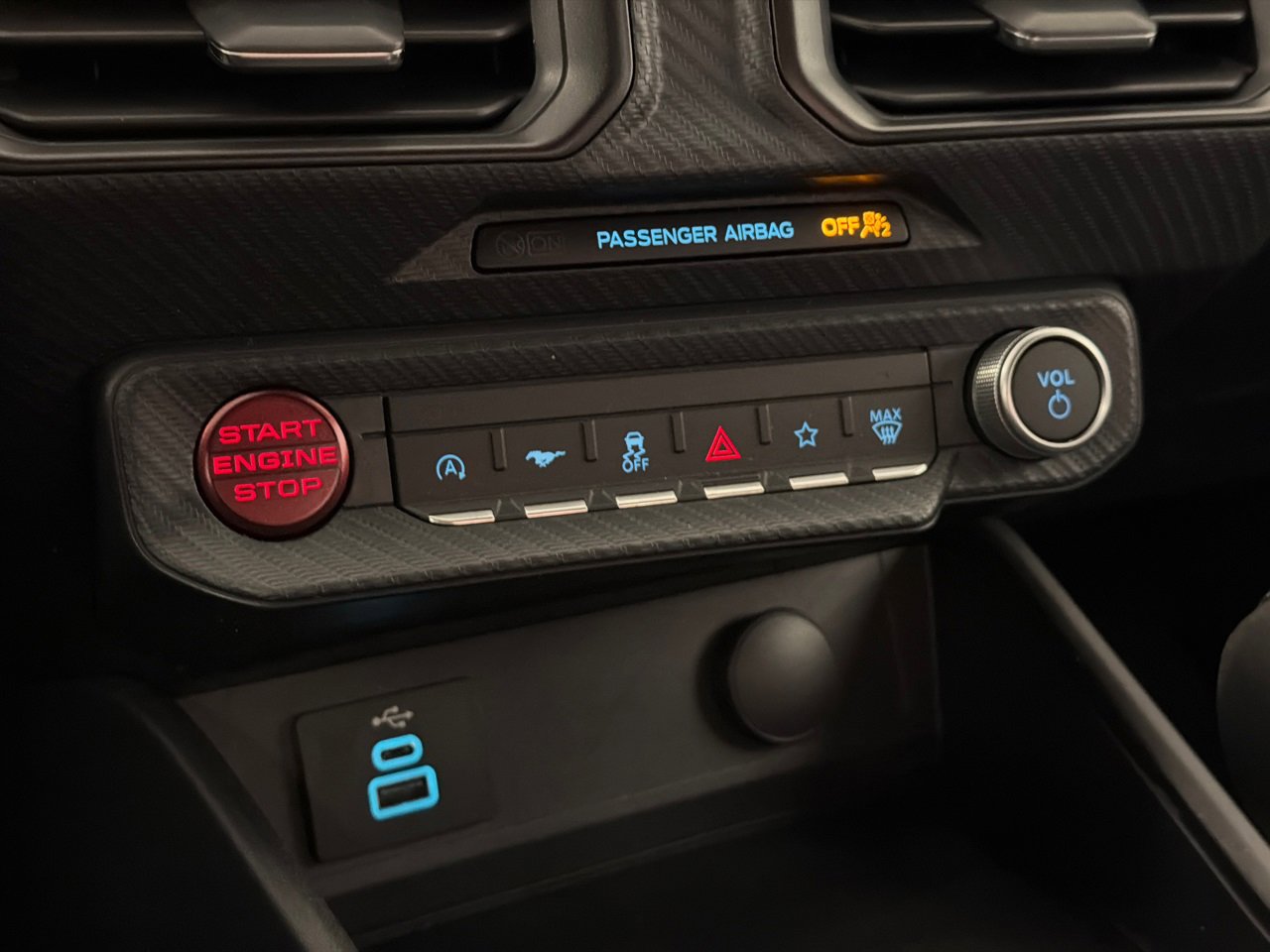 Used 2024 Ford Mustang Coupe image 22