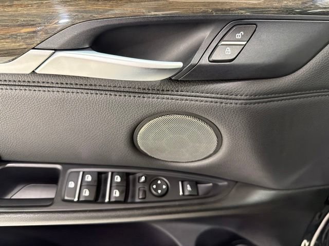 Used 2016 BMW X5 xDrive50i AWD/4WD image 11