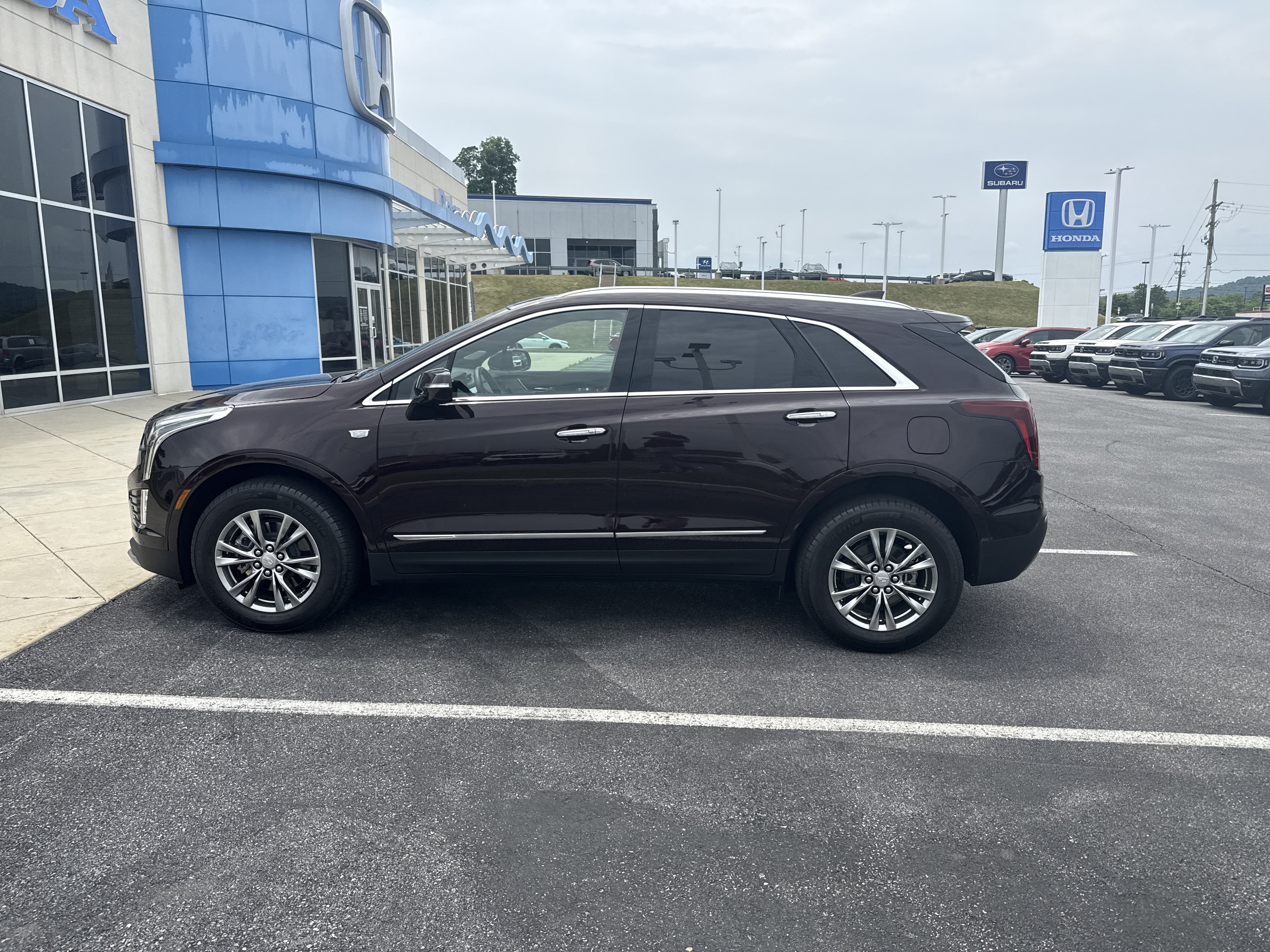 Used 2021 Cadillac XT5 Premium Luxury AWD/4WD image 6