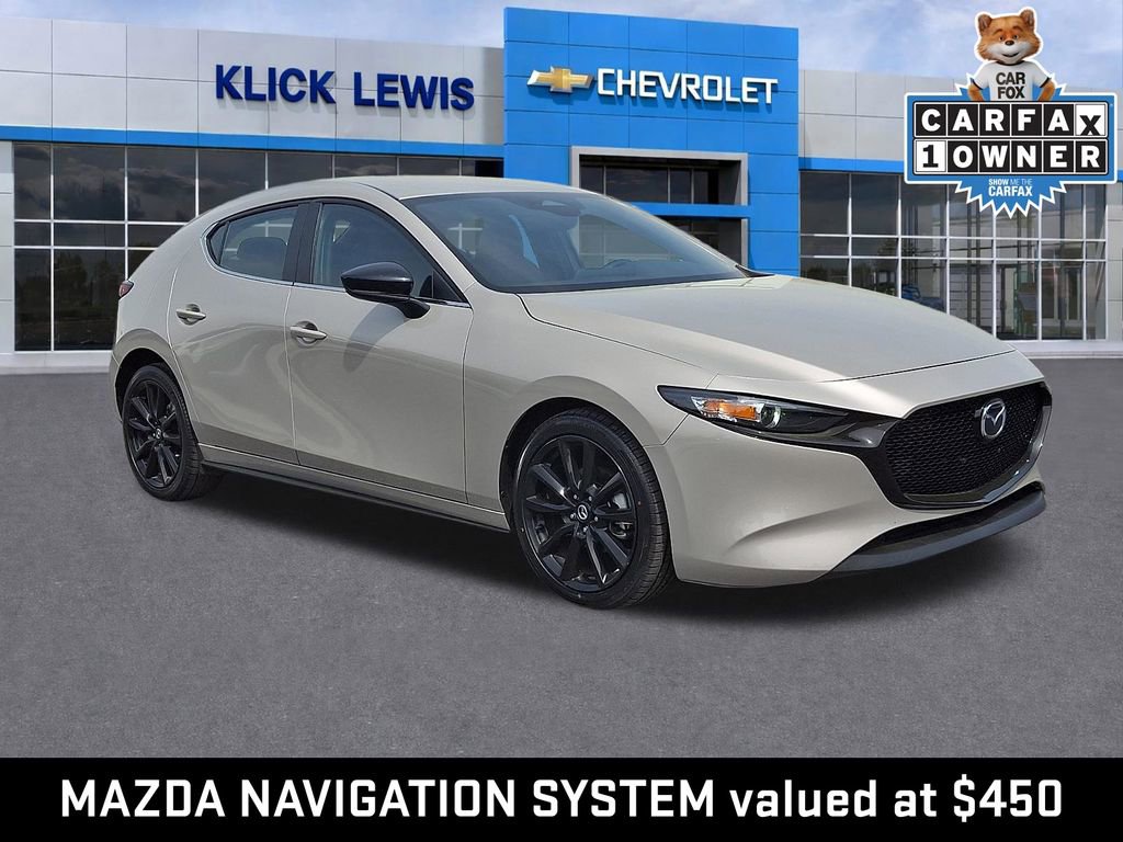 Used 2024 MAZDA MAZDA3 s FWD image 1