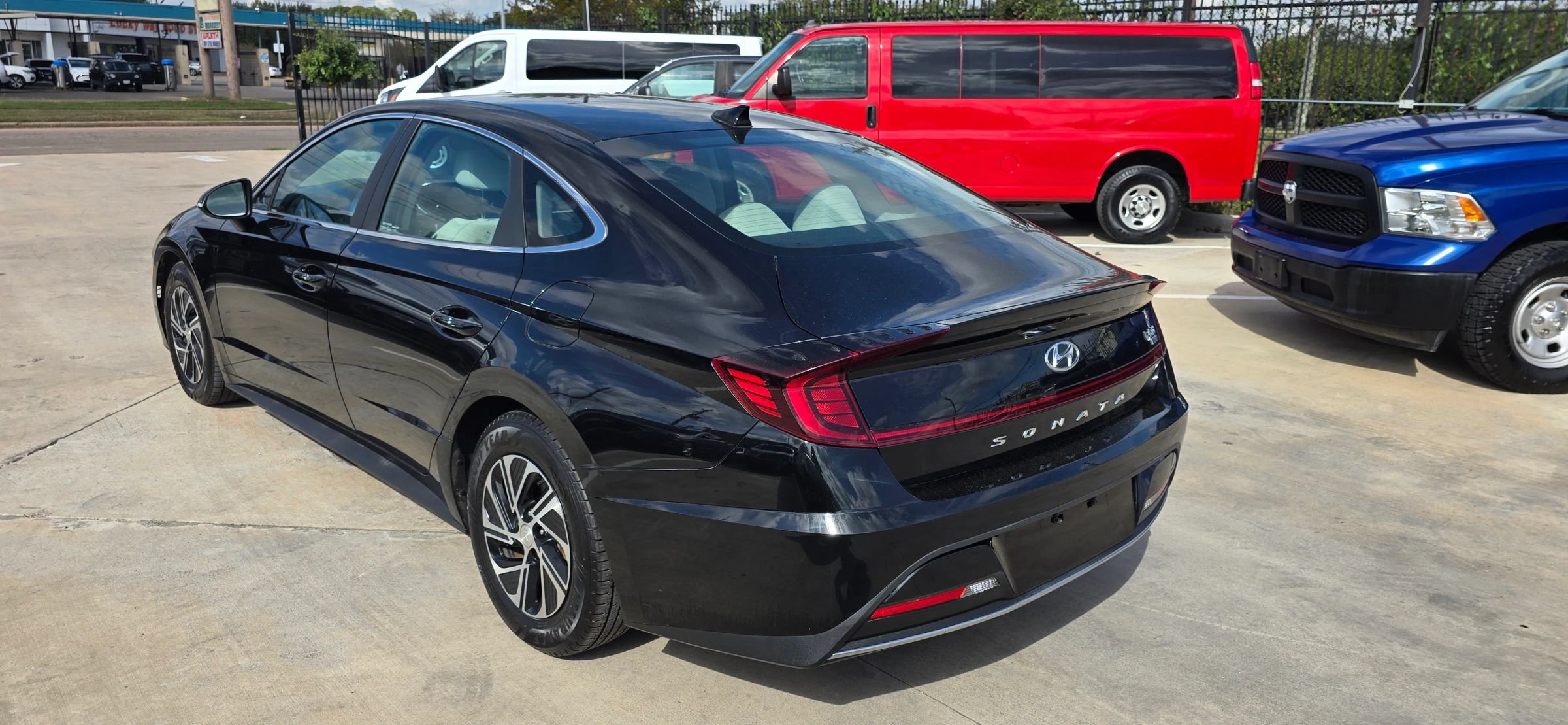 Used 2021 Hyundai Sonata Blue FWD image 4
