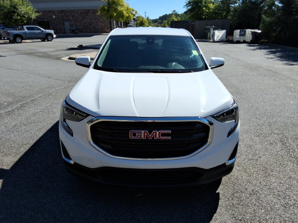 Used 2020 GMC Terrain SLE FWD image 2