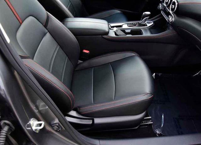 Used 2025 Nissan Sentra SR w/ SR Premium Package image 13