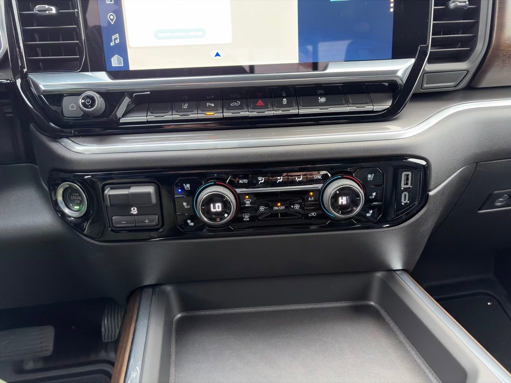 Used 2025 Chevrolet Silverado 3500 High Country AWD/4WD image 27