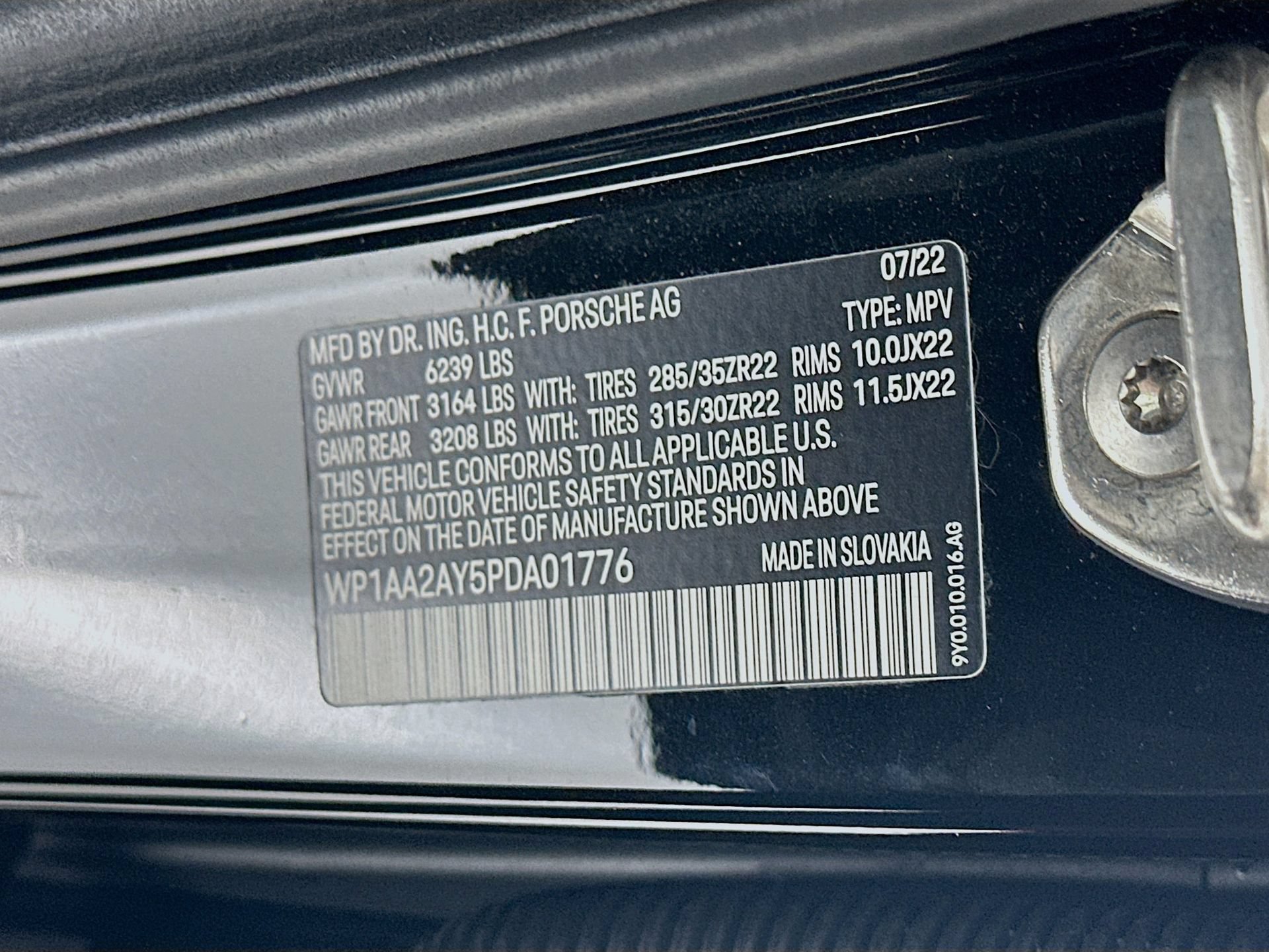 Used 2023 Porsche Cayenne Platinum Edition AWD/4WD image 35
