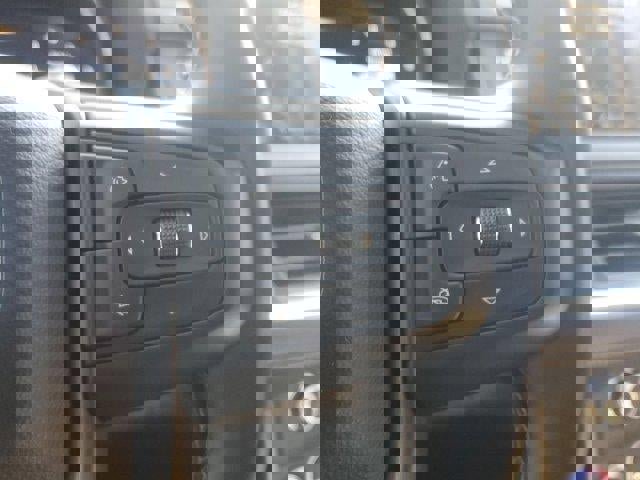 Used 2023 GMC Yukon AT4 image 23