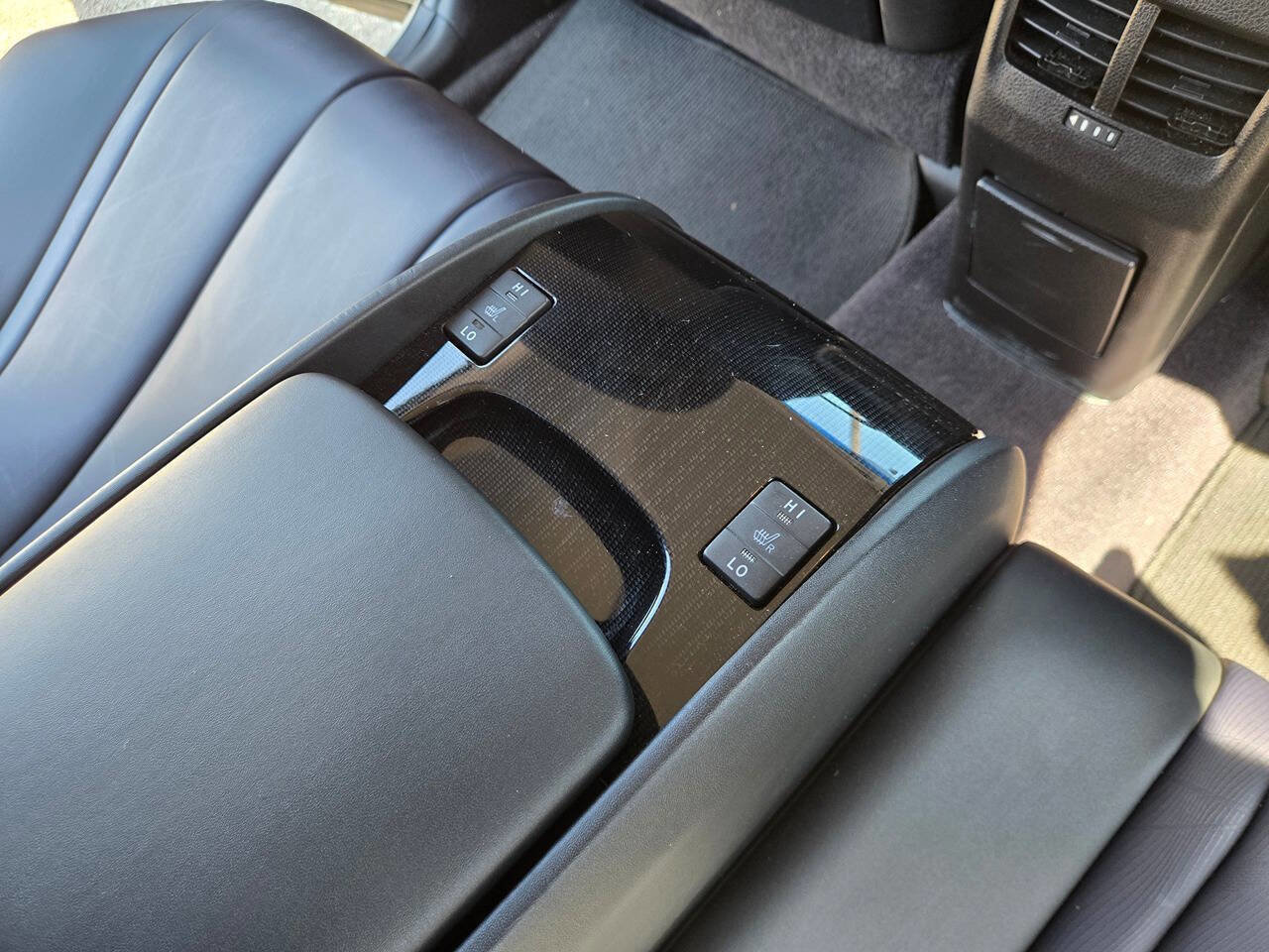 Used 2017 Toyota Mirai image 32