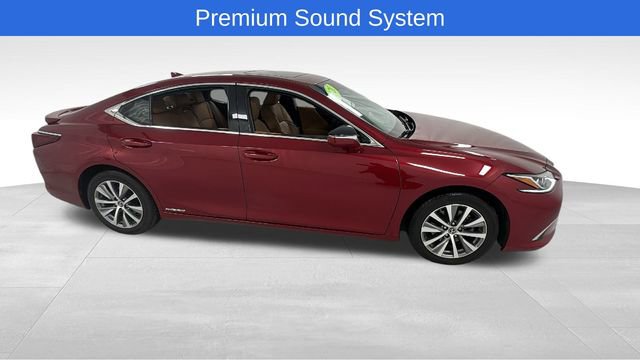 Used 2021 Lexus ES 300h w/ Premium Package image 2