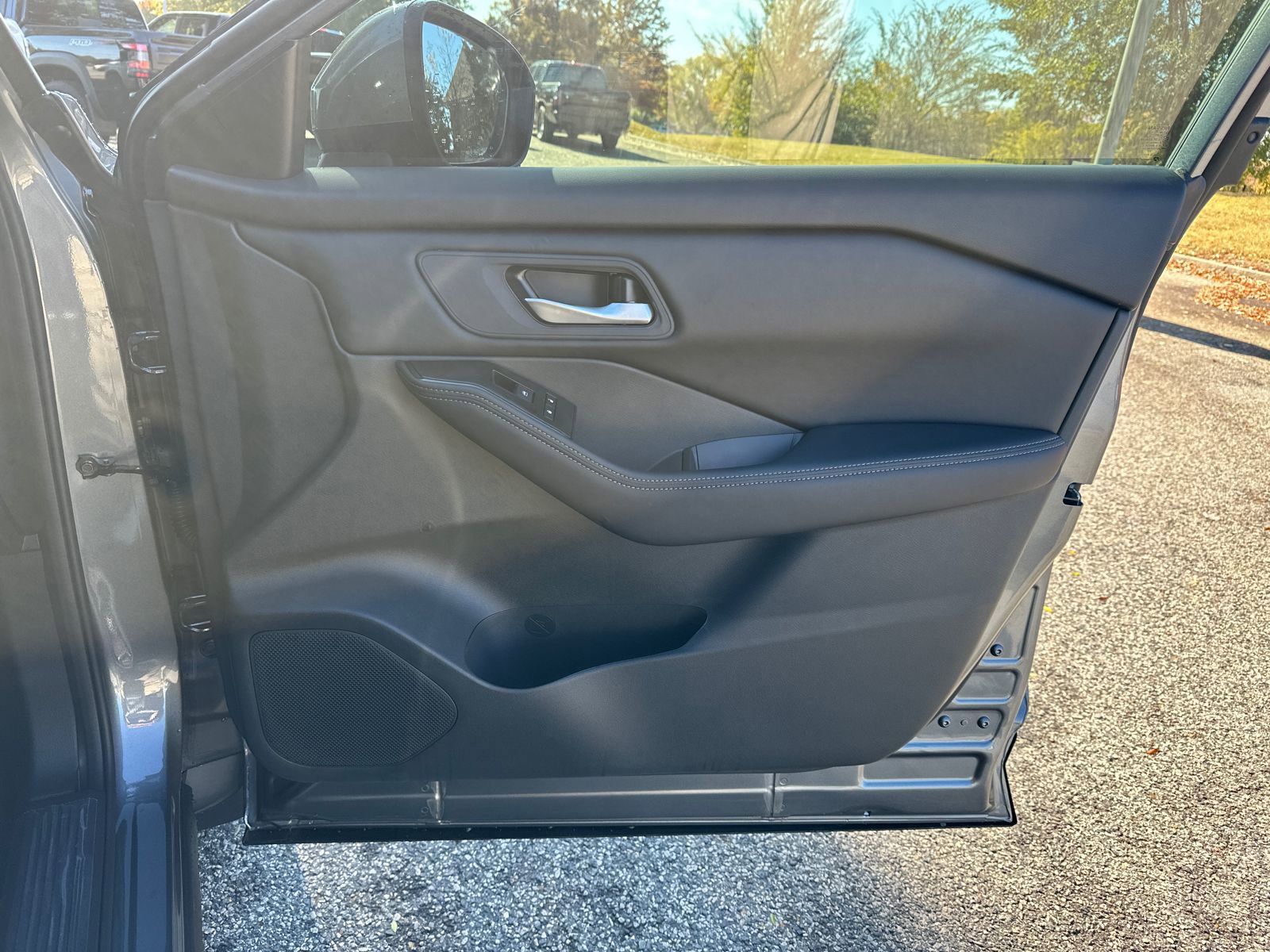 New 2026 Nissan Rogue SV image 14