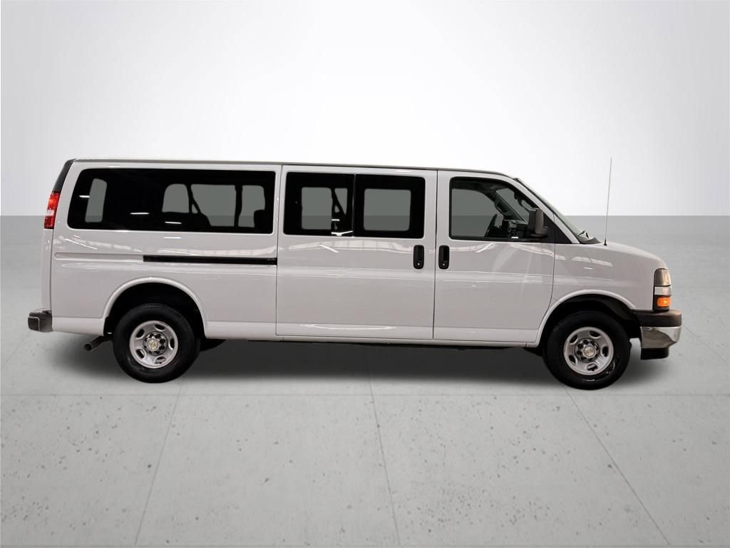 Used 2024 Chevrolet Express 3500 LT w/ LT Preferred Equipment Group RWD image 9