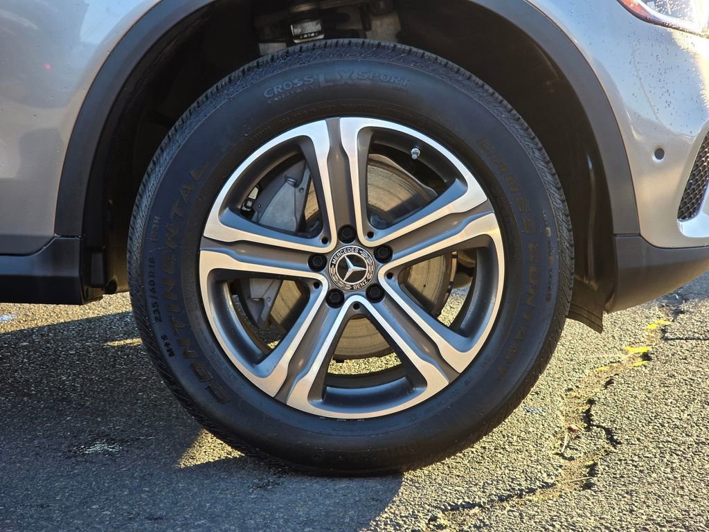 Used 2021 Mercedes-Benz GLC 300 4MATIC image 11