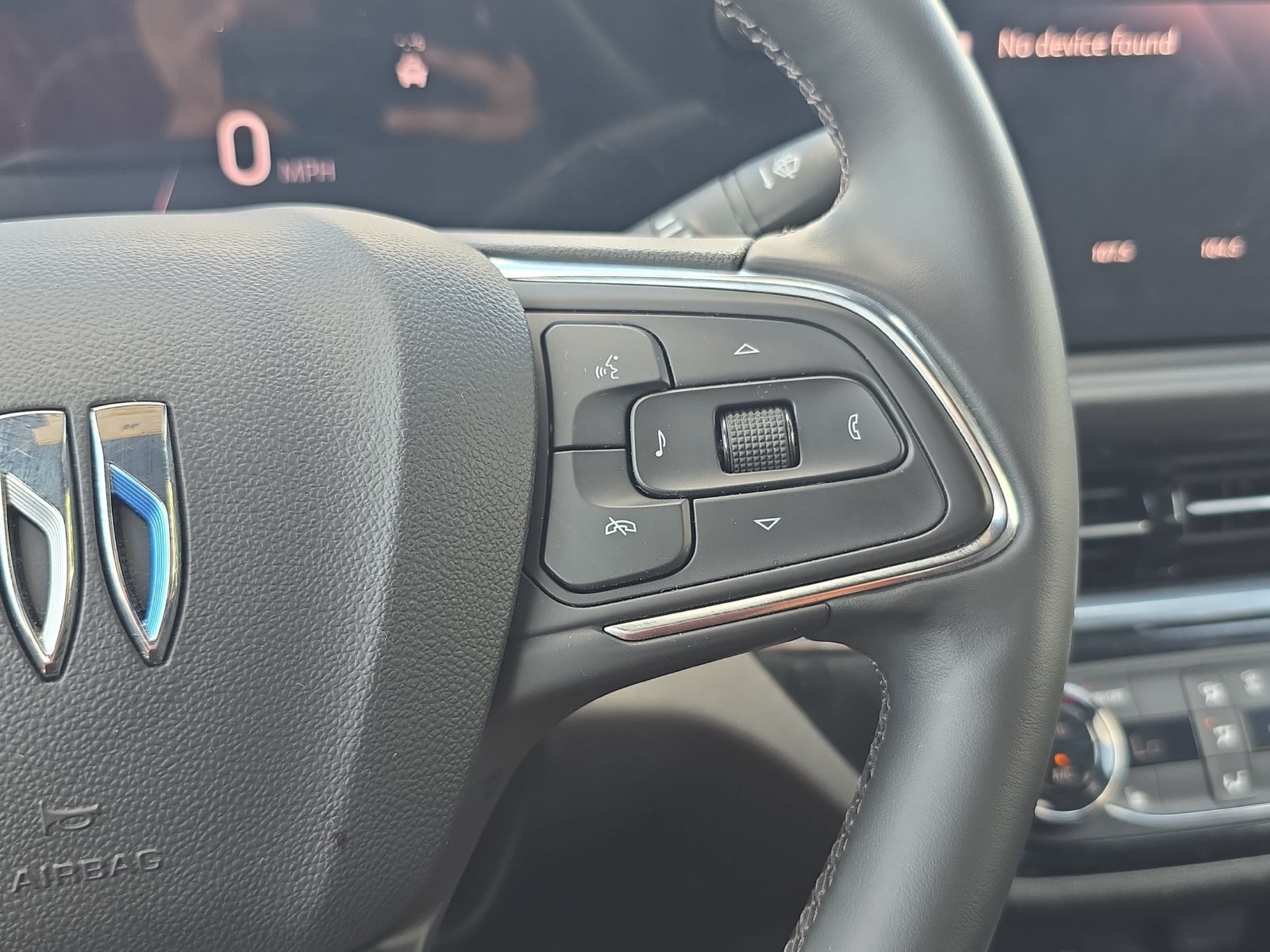 Used 2025 Buick Envista Sport Touring w/ Convenience I Package FWD image 15
