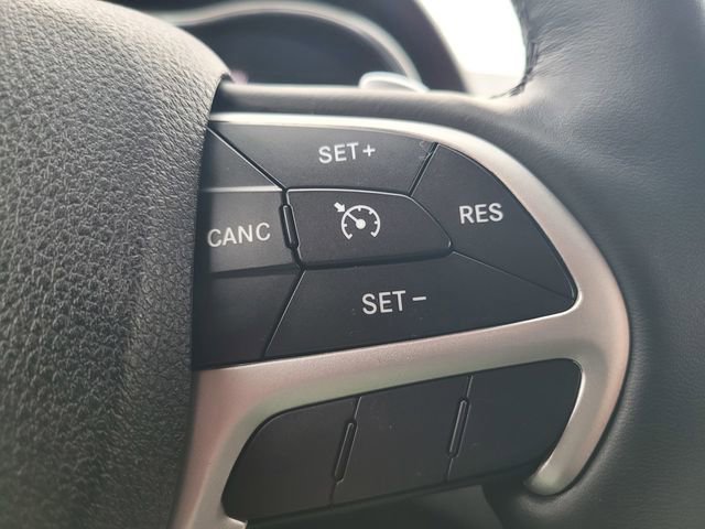 Used 2015 Jeep Grand Cherokee Altitude image 26
