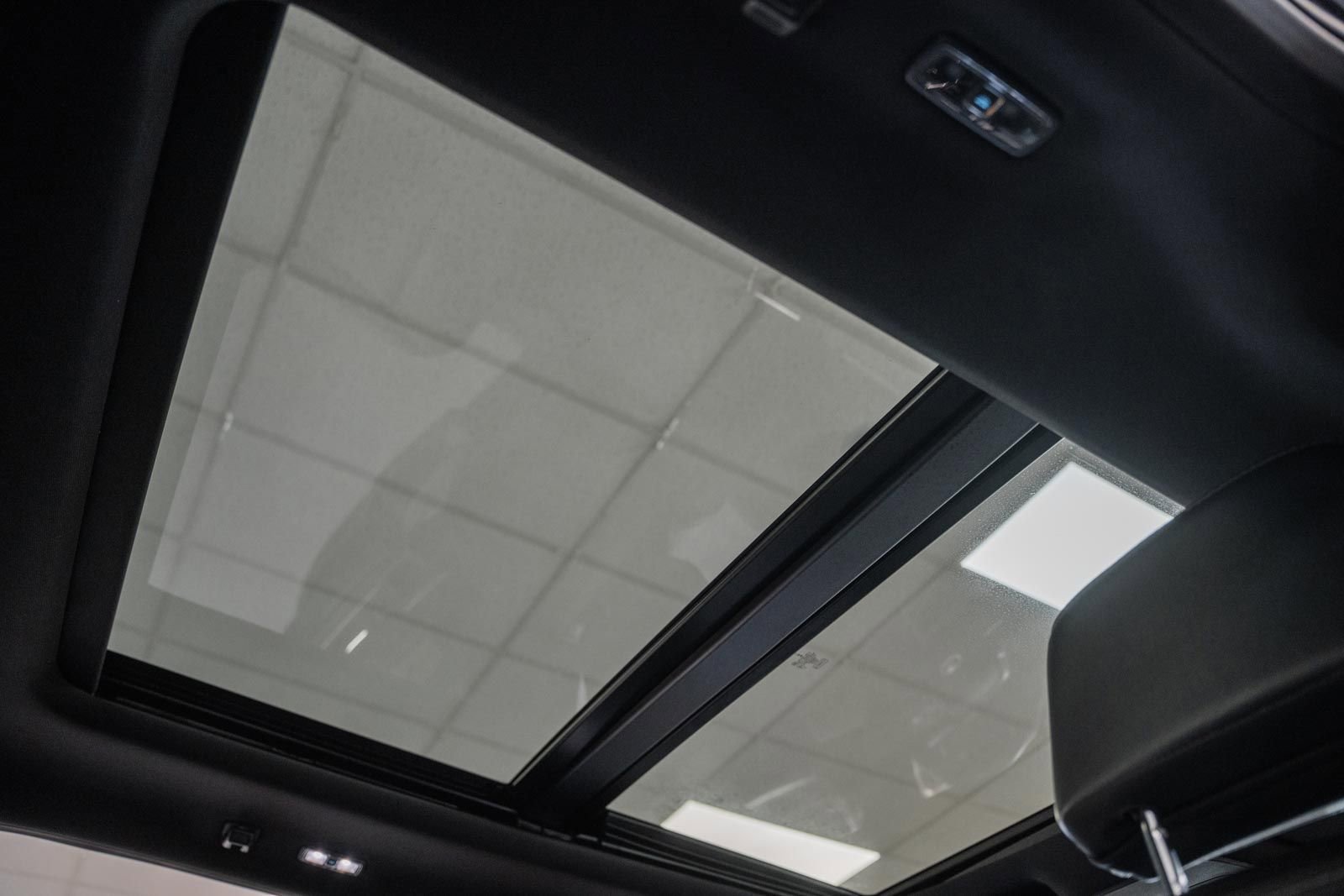 Used 2023 Ford F150 Lariat w/ Equipment Group 502A High image 35