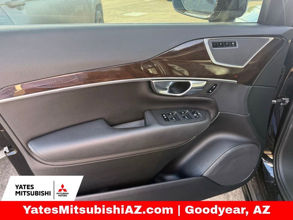Used 2019 Volvo XC90 T6 Momentum w/ Protection Package Premier image 7