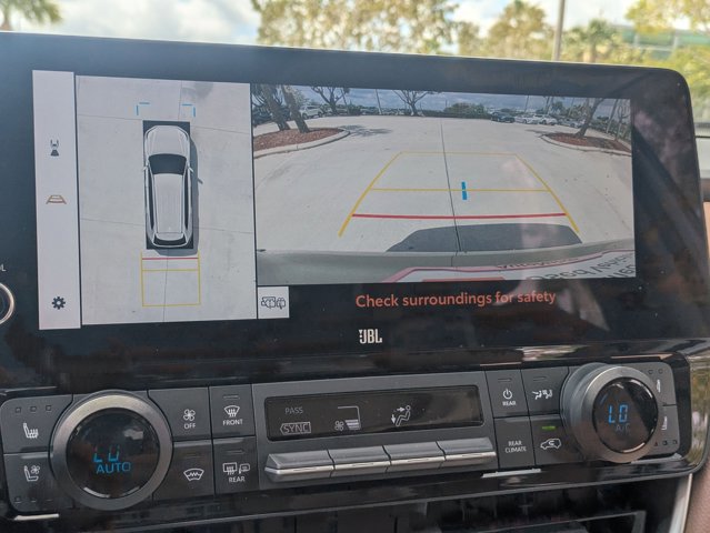 Certified 2025 Toyota Grand Highlander AWD image 11