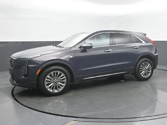 Certified 2025 Cadillac XT4 Premium Luxury FWD image 2