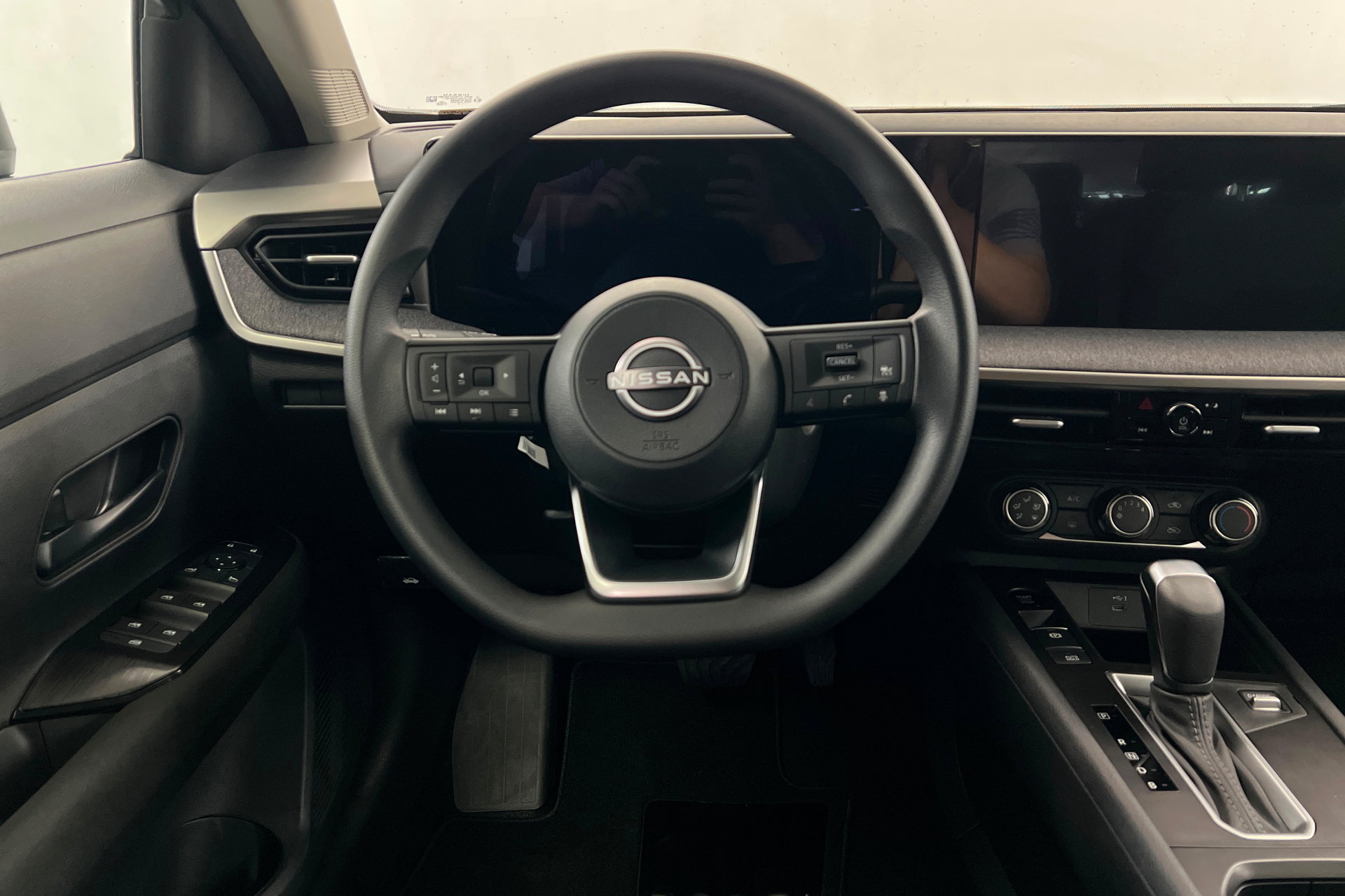 New 2026 Nissan Kicks S FWD image 12