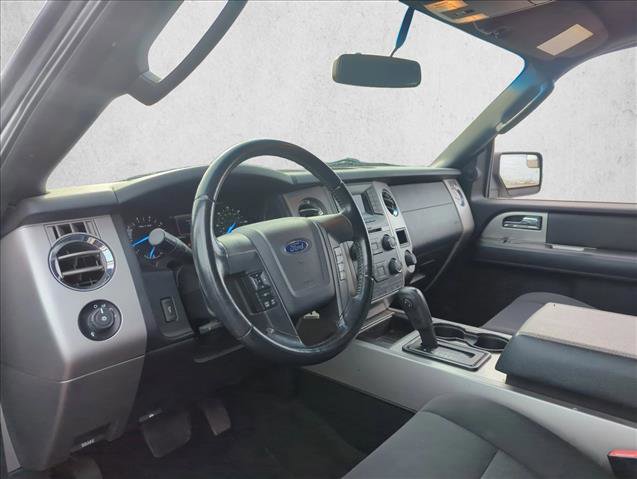 Used 2017 Ford Expedition EL XLT image 7