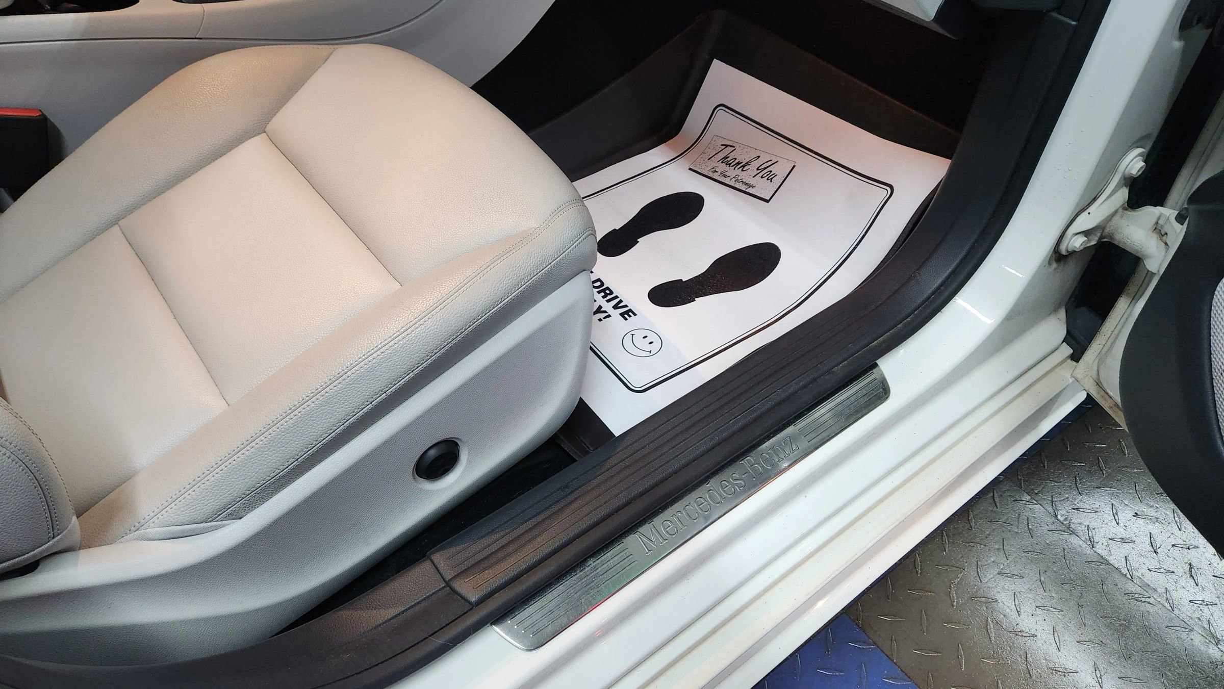 Used 2014 Mercedes-Benz CLA 250 4MATIC image 15