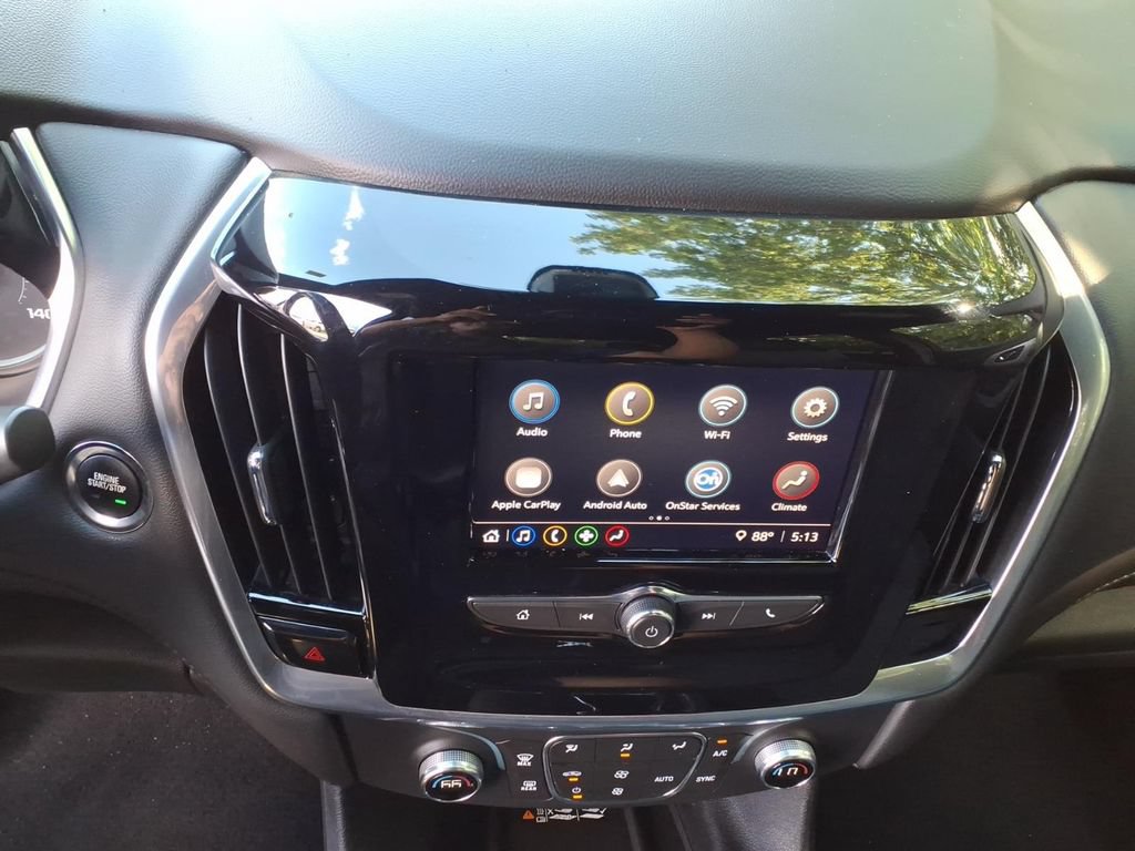 Certified 2022 Chevrolet Traverse LT FWD image 16