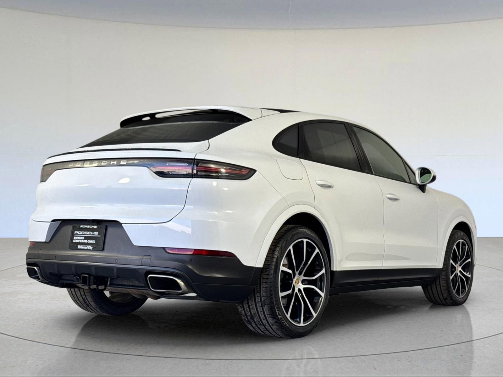 Certified 2022 Porsche Cayenne Coupe image 8