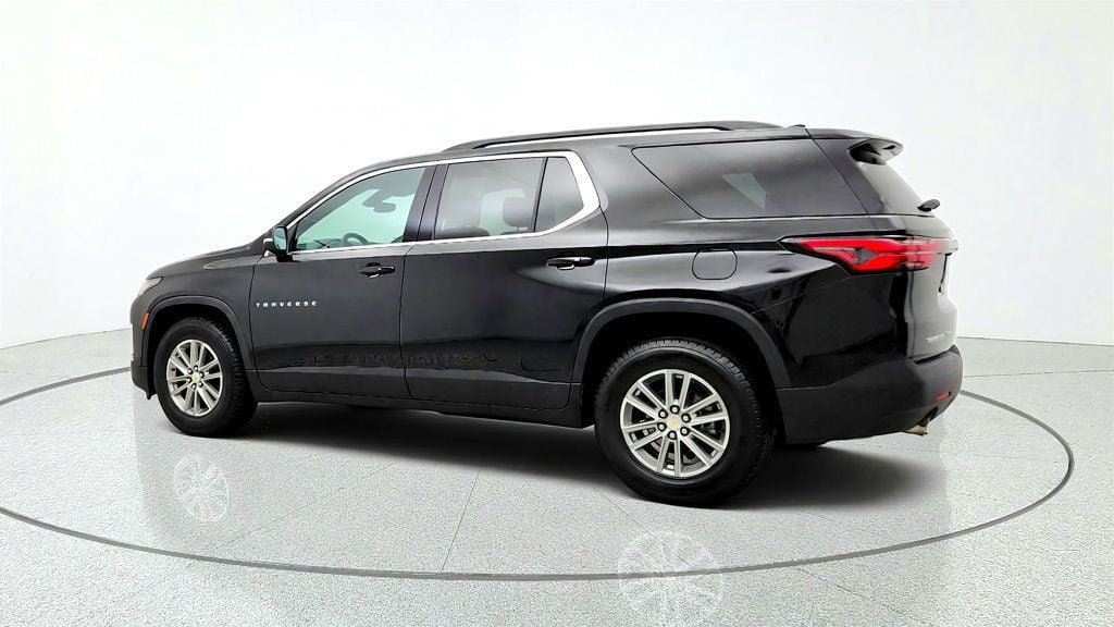 Used 2023 Chevrolet Traverse LT AWD/4WD image 7