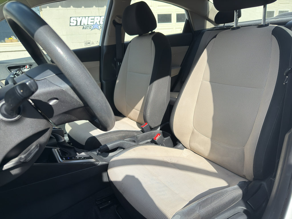 Used 2019 Hyundai Accent SE FWD image 10
