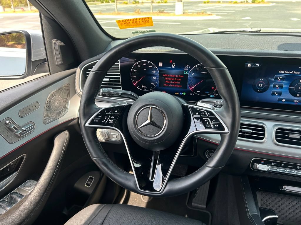 Used 2025 Mercedes-Benz GLS 450 4MATIC image 25