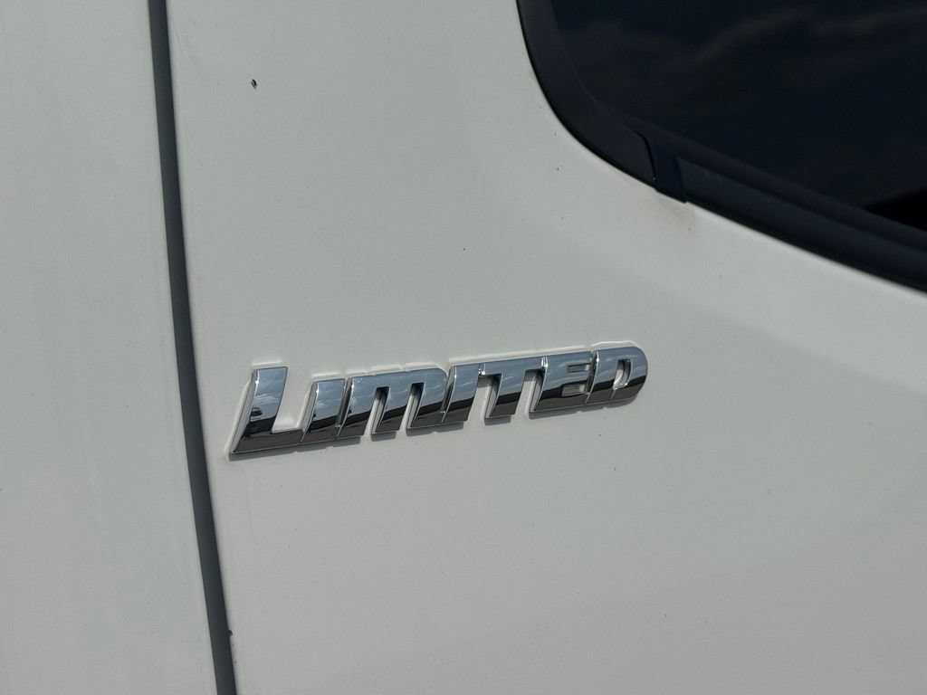 Used 2016 Toyota Tacoma Limited AWD/4WD image 7