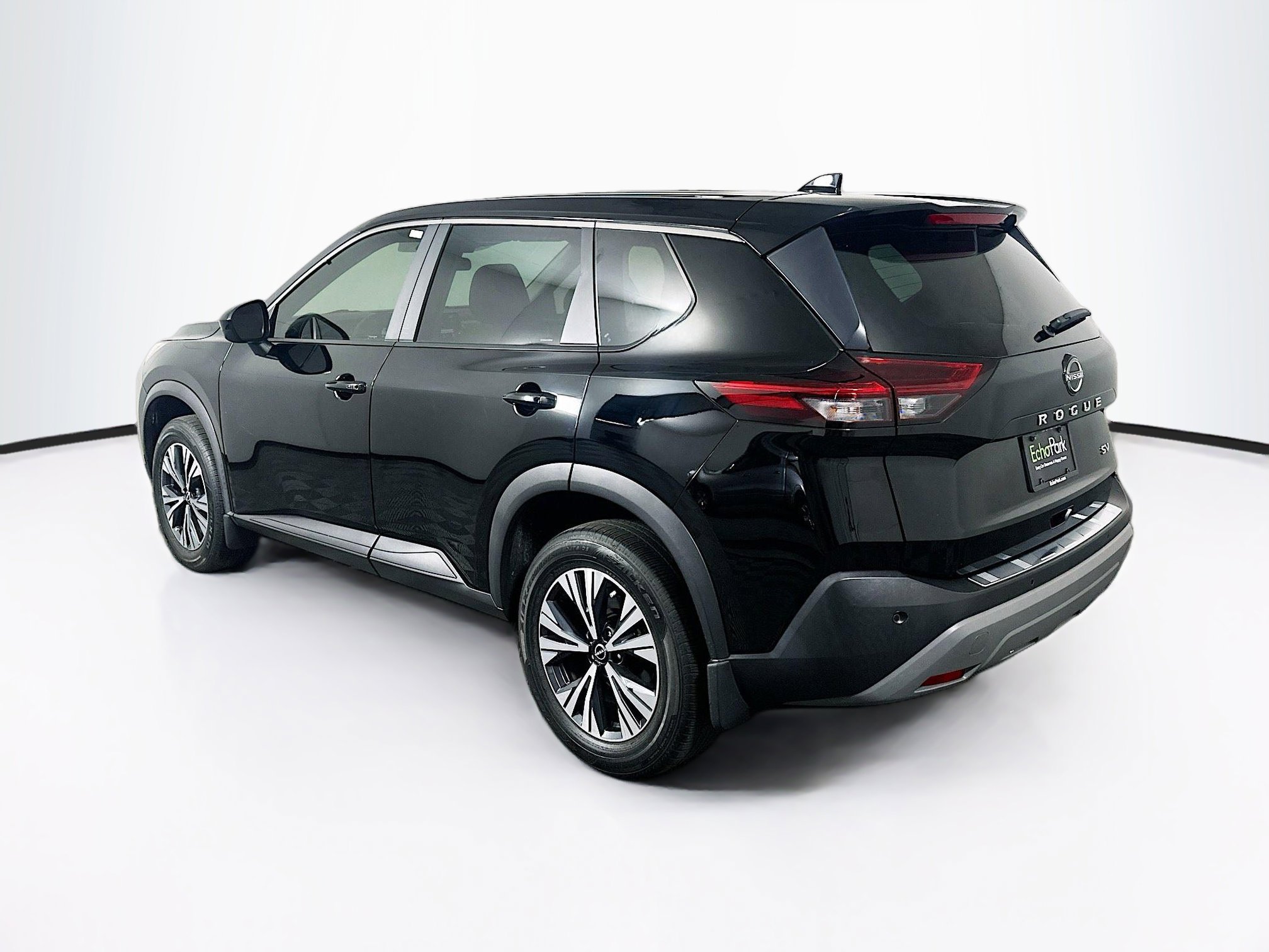 Used 2023 Nissan Rogue SV FWD image 5