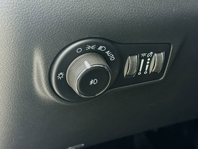 New 2026 Jeep Compass Limited image 10