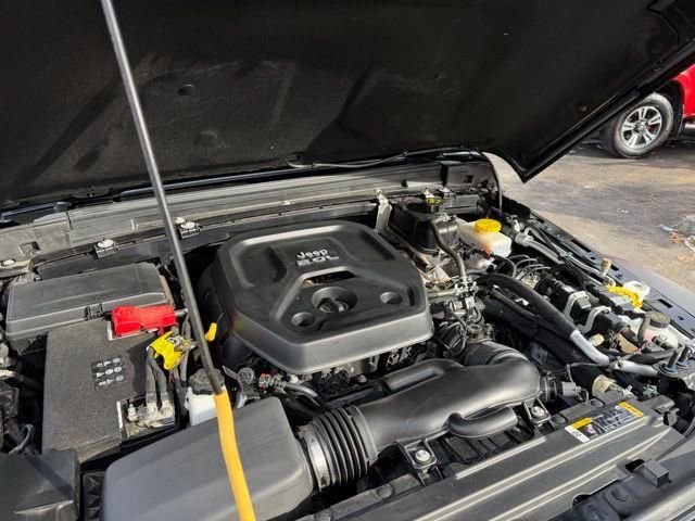 Used 2023 Jeep Wrangler Sport image 33