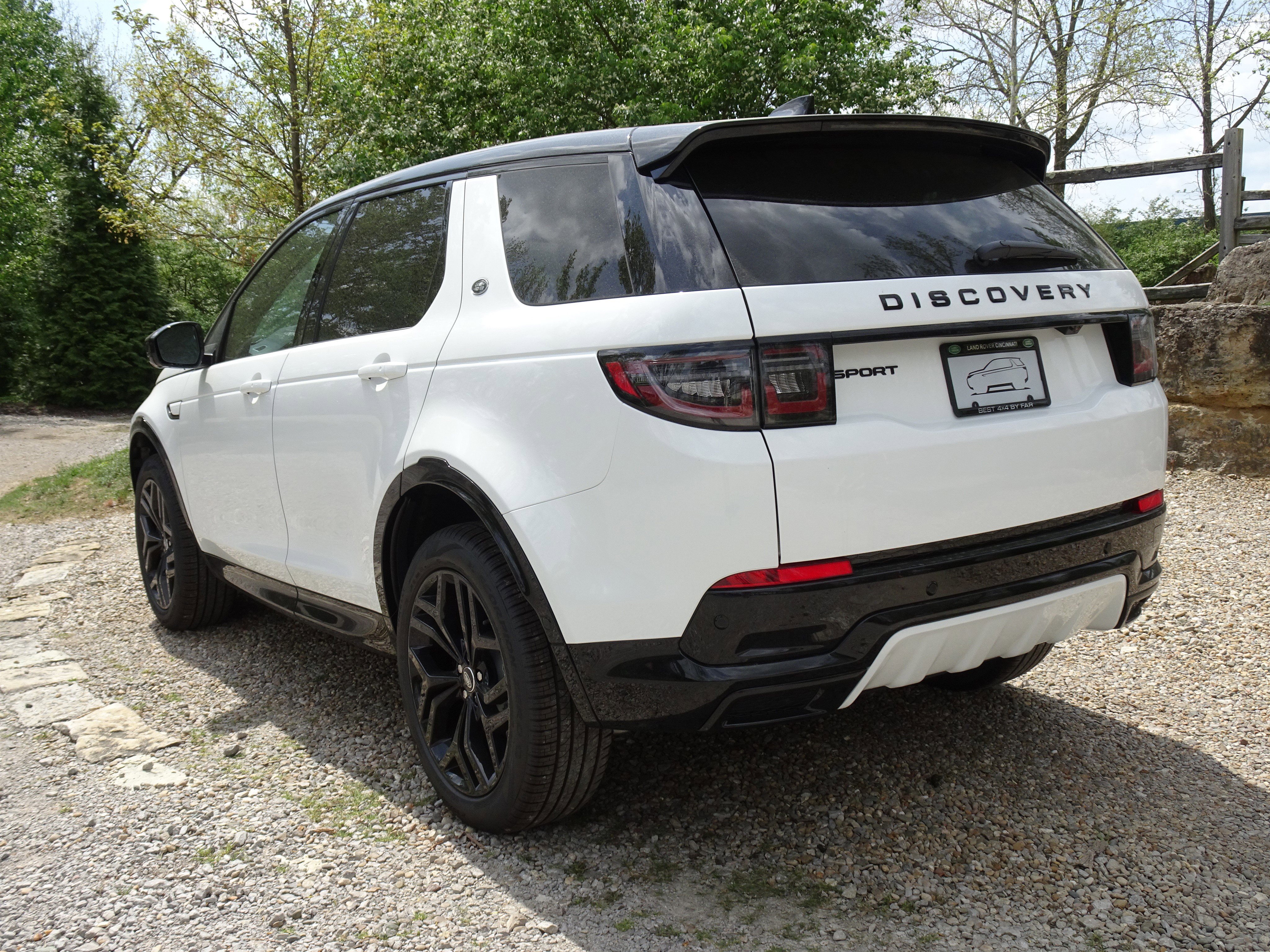 New 2026 Land Rover Discovery Sport Landmark image 9