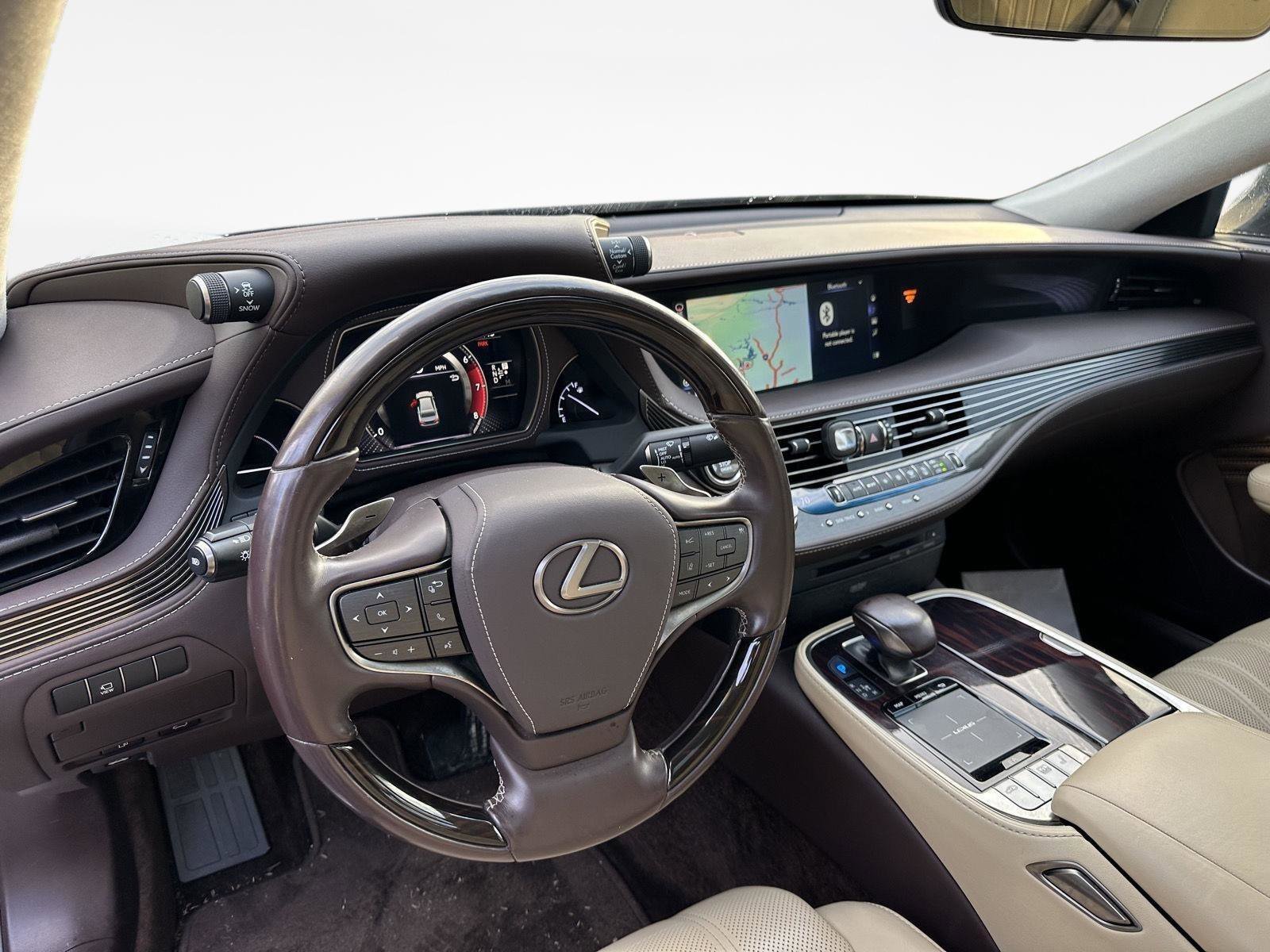 Used 2019 Lexus LS 500 w/ Interior Upgrade Package image 11