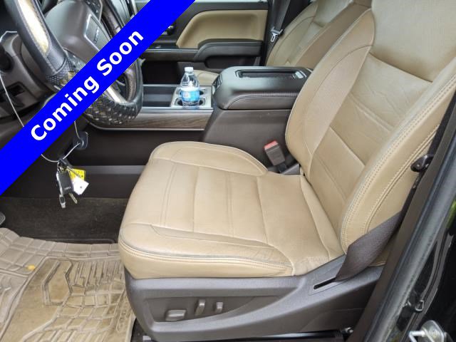 Used 2018 GMC Sierra 2500 Denali w/ Duramax Plus Package AWD/4WD image 16