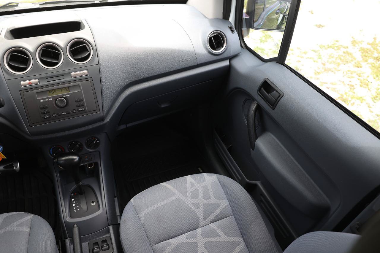 Used 2011 Ford Transit Connect XL FWD image 16