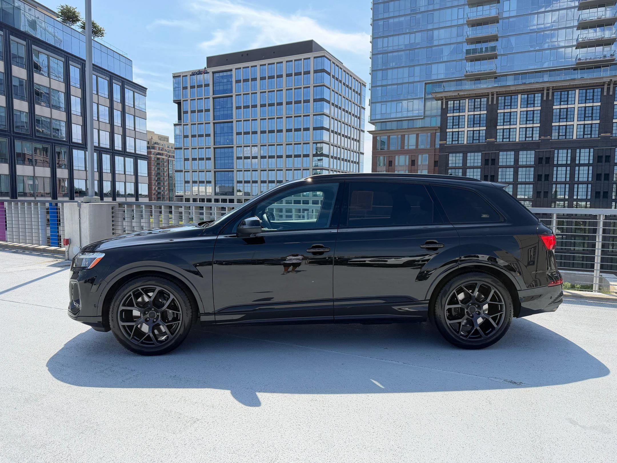 Used 2026 Audi SQ7 Premium Plus AWD/4WD image 2