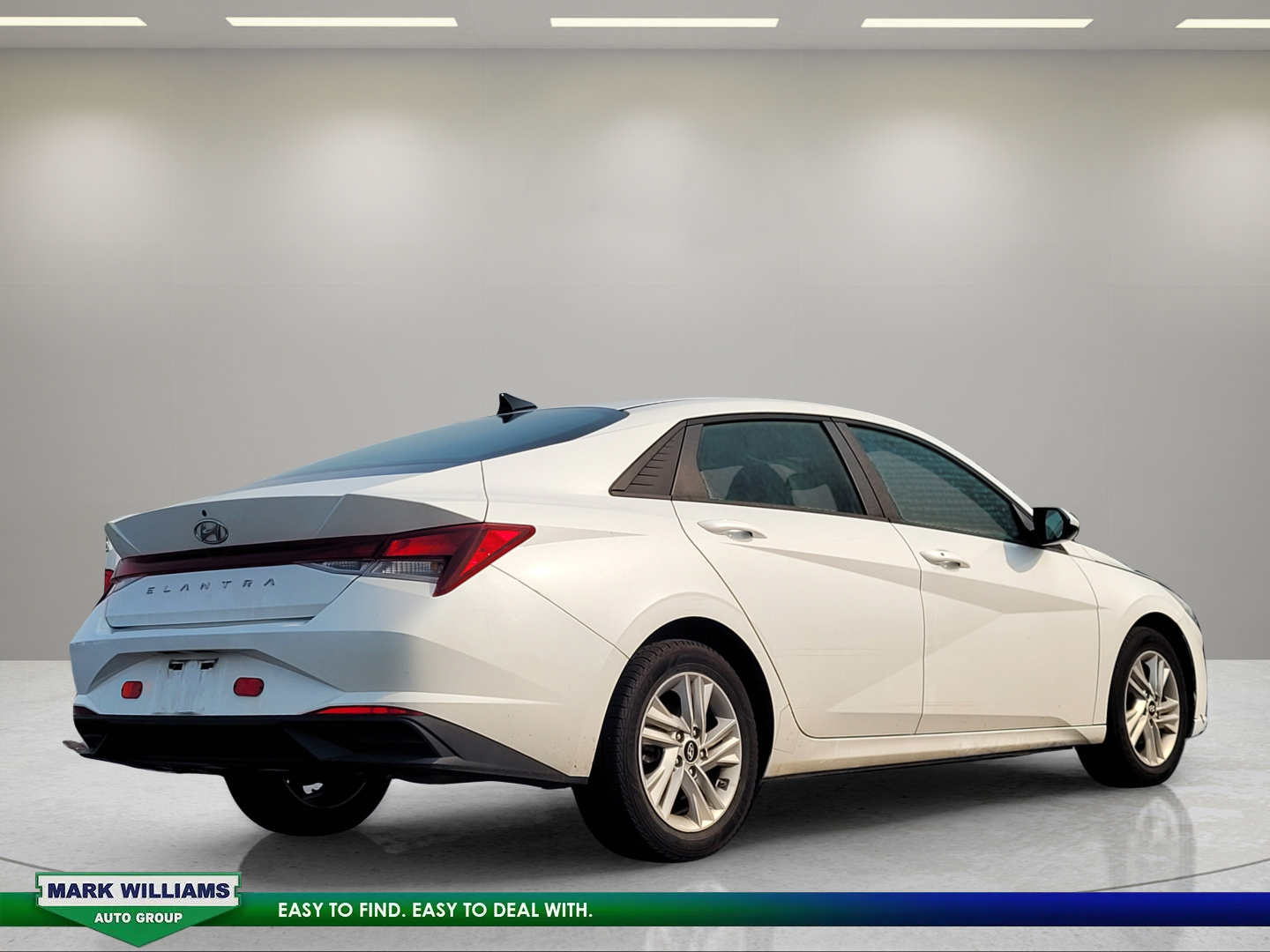 Used 2021 Hyundai Elantra SEL FWD image 4