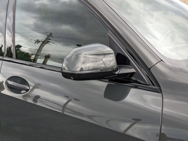 Used 2022 BMW X5 M50i w/ Executive Package image 12