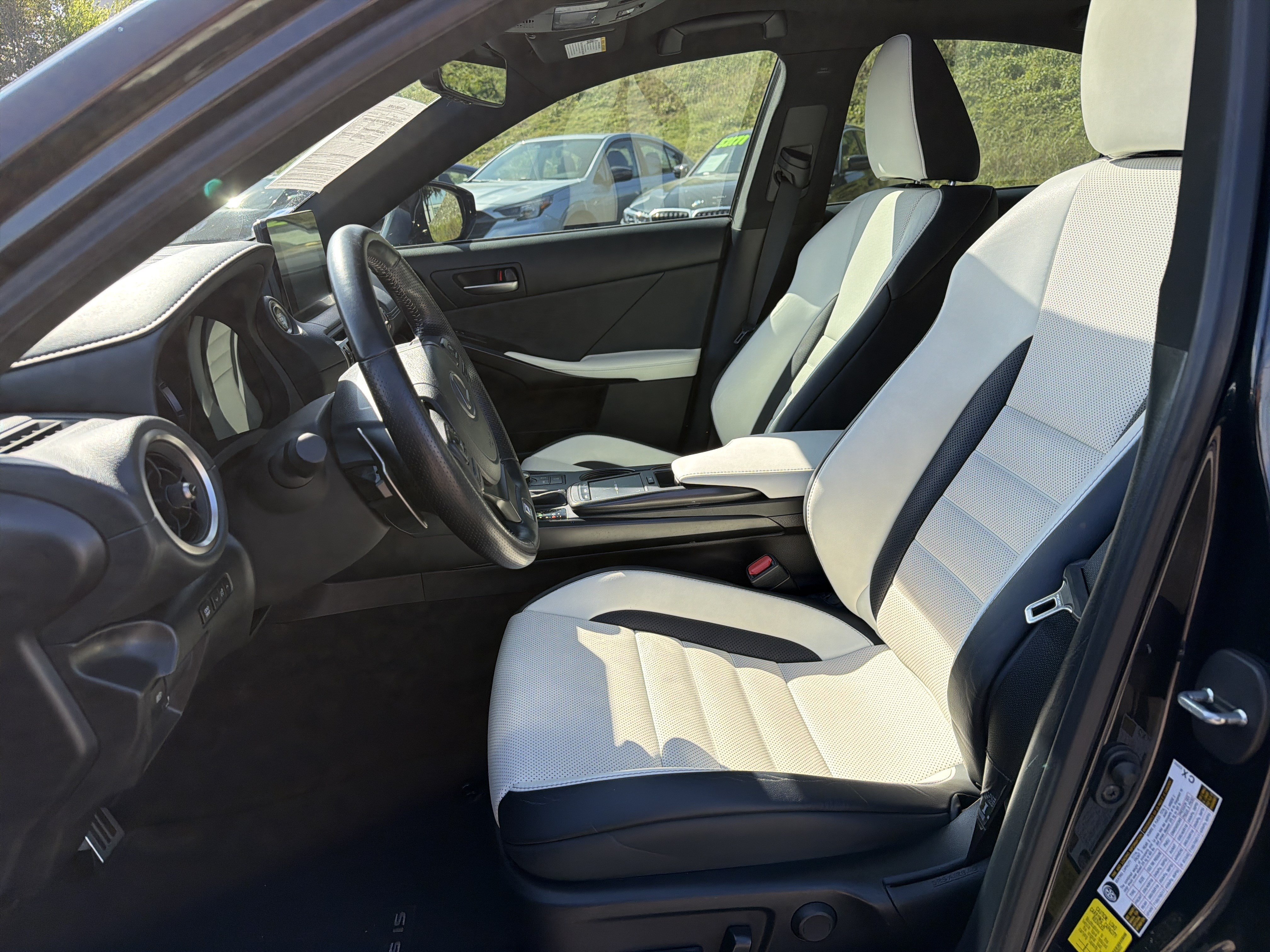 Used 2022 Lexus IS 350 F Sport RWD image 27