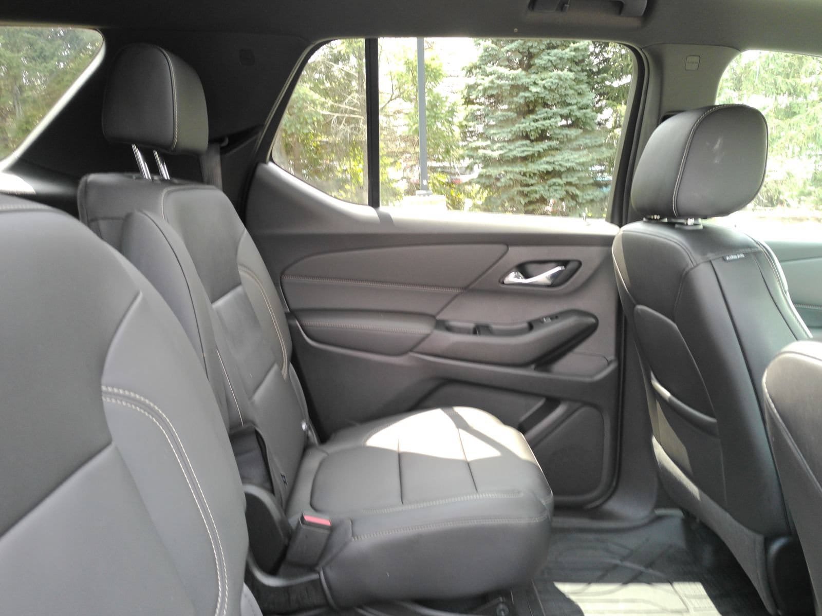 Certified 2023 Chevrolet Traverse LT w/ LT Premium Package AWD/4WD image 19