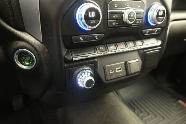 Used 2020 GMC Sierra 1500 Elevation w/ Elevation Value Package AWD/4WD image 29
