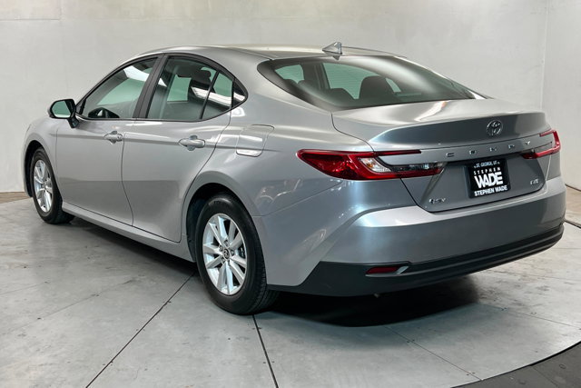 Used 2025 Toyota Camry LE FWD image 3