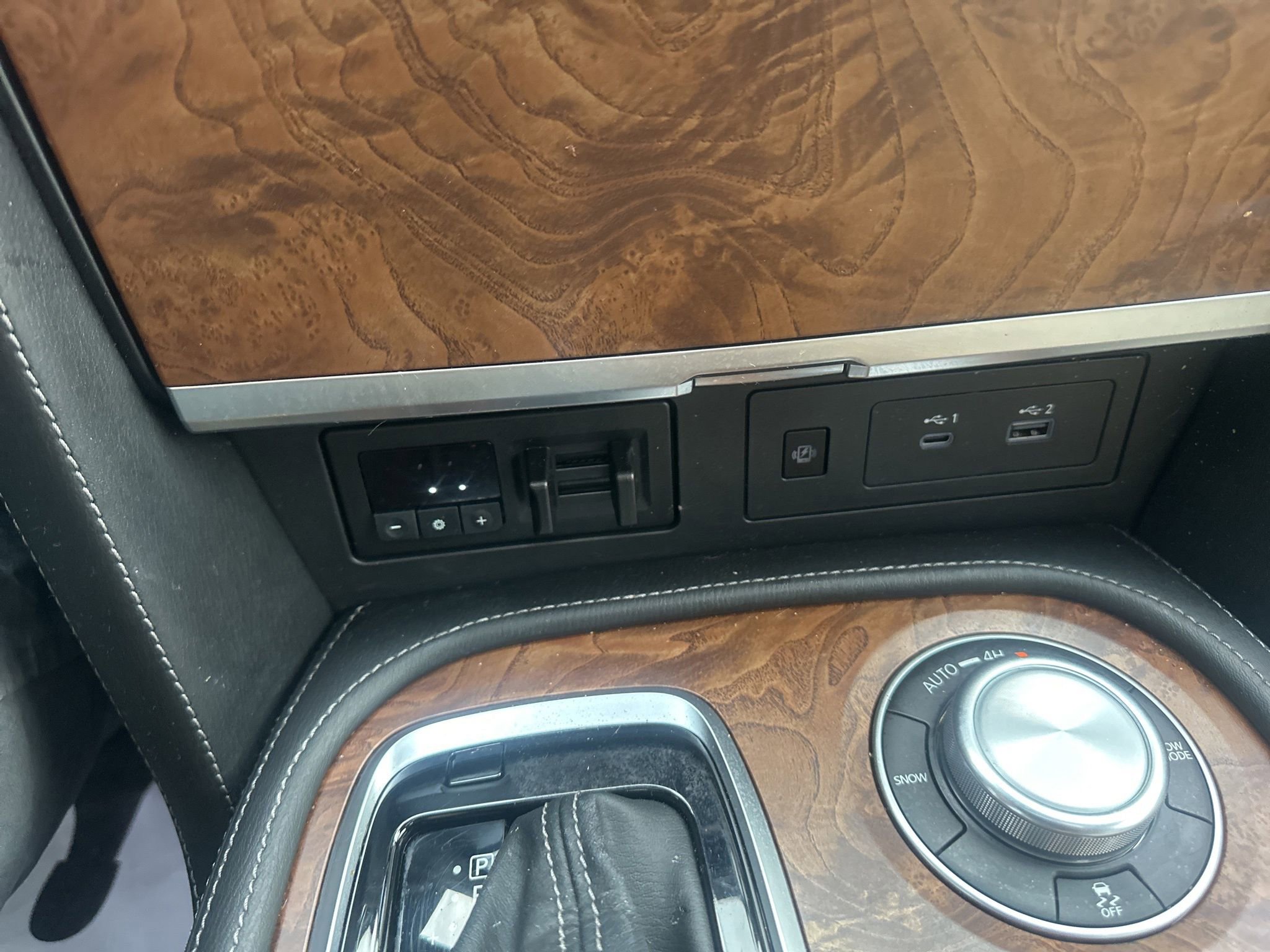 Used 2024 Nissan Armada SL w/ Cargo Package image 34