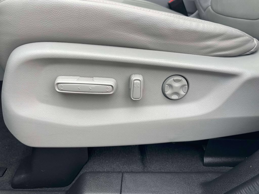 Used 2023 Honda Odyssey Touring image 19